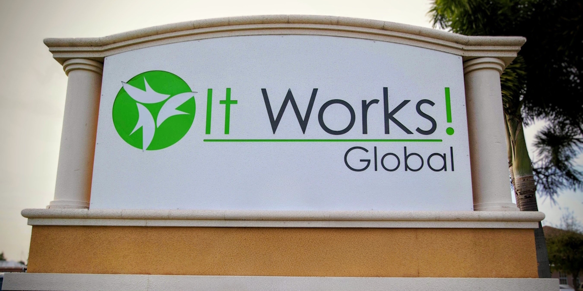 Devanture de l’entreprise It Works située en Floride lors de son lancement en France en 2013